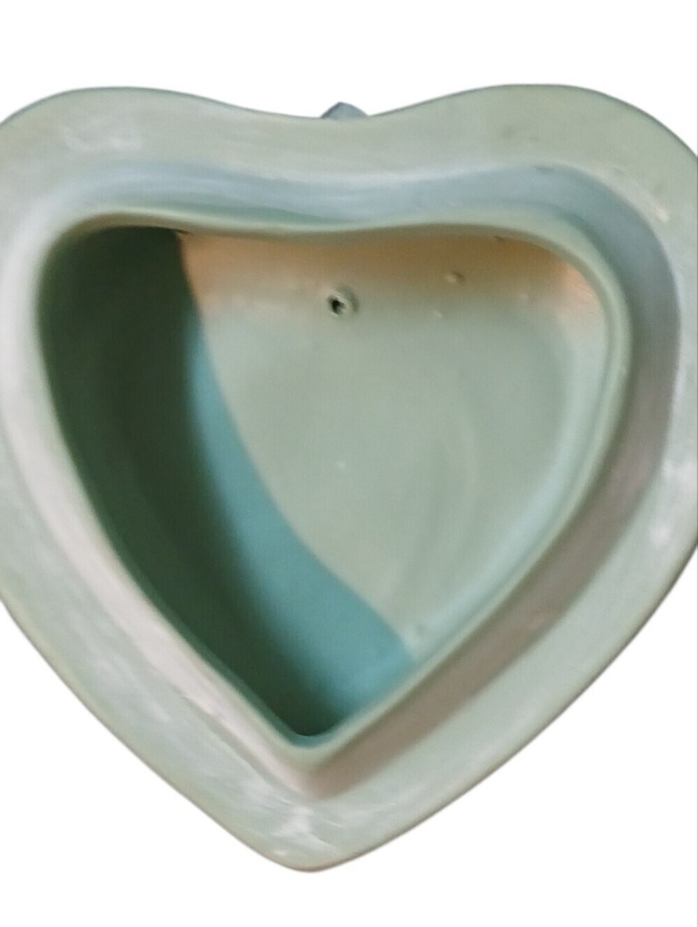 Vintage Ceramic & Faux Ivory Roses & Ladies Bust Jewelry Box Shaped Like A Heart - Picture 10 of 15